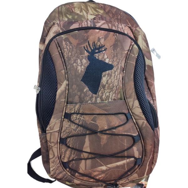 MOSSY OAK CAMO BACKPACK WITH 3 POCKETS AND DEER EMBLEM : COMP $39.99