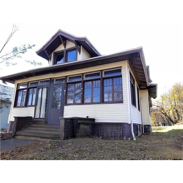 SHARON PA, MEGYESI ESTATE : REAL ESTATE