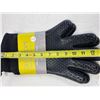 Image 3 : GEEKHOM SILICONE KITCHEN GLOVES - RETAIL VALUE $21.99