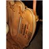 Image 3 : LIKE NEW BARRY BONDS WILSON GLOVE AND BALL