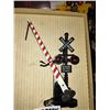 Image 2 : LIONEL AUTO CROSSING GATE AND SIGNAL - UNUSED AND IN BOX