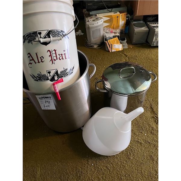 LOT WITH COOKING EQUIPMENT