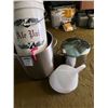 Image 1 : LOT WITH COOKING EQUIPMENT