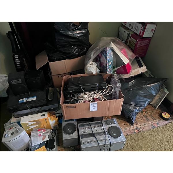 LARGE BUNDLE OF ELECTRONICS