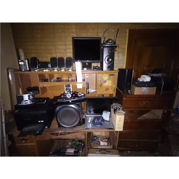 HUGE LOT OF ELECTRONICS