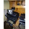 Image 4 : HUGE LOT OF ELECTRONICS