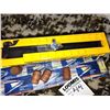 Image 2 : LIONEL T & SF CAR WITH WOOD BARRELS