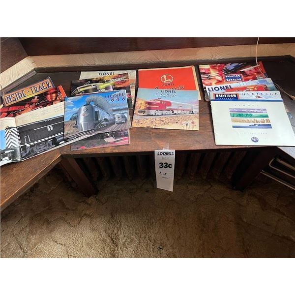 ASSORTED VINTAGE TRAIN MAGAZINES