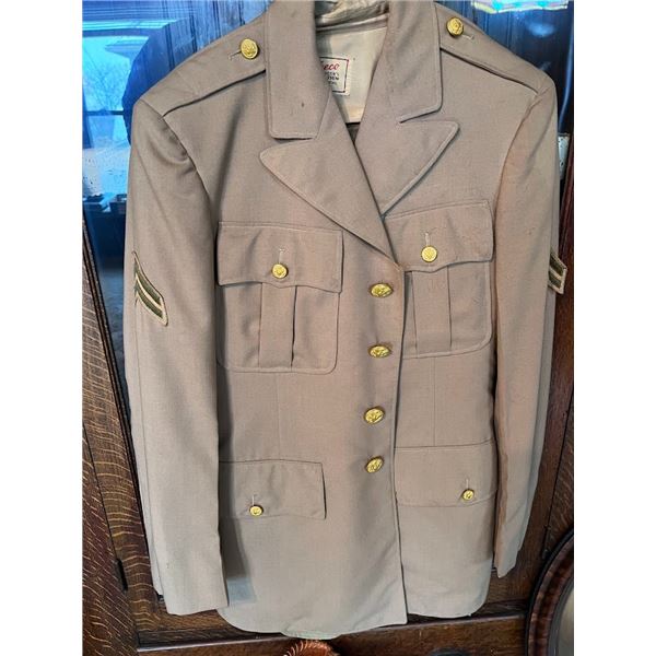REGULATION ARMY OFFICERS UNIFORM