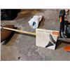 Image 2 : STIHL WEED WACKER/ PULLS FREE
