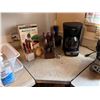 Image 7 : LARGE KITCHEN LOT