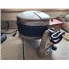 Image 1 : KITCHENAID PRO LINE WAFFLE MAKER