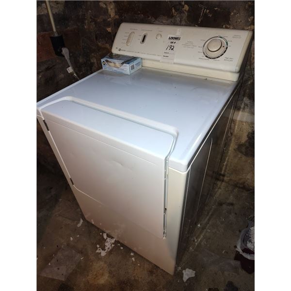 MAYTAG HEAVY DUTY DRYER
