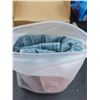 Image 2 : Heating Pad for Neck and Shoulders, Model XR004FZ8BZ