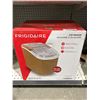 Image 2 : Frigidaire EFIC206-Copper Ice Maker, 26 lbs/Day Capacity