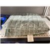 Image 1 : London Fog Supply Company Green Striped Cooling Throw