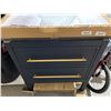 Image 3 : Home Decorators Collection Vistara 30-inch W x 19-inch D Freestanding Bath Vanity with Golden Handle