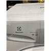 Image 2 : Electrolux Front-Load Washing Machine ELFW7337AW