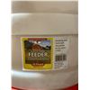 Image 2 : Plastic Dome Feeder – 45 lb Capacity – Professional Farm-Grade