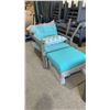 Image 2 : Outdoor Wicker Patio Furniture Set with Cushions and Accent Pillows