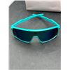 Image 3 : Lot of 12 Teal Truly Sunglasses With Mirrored Lenses