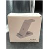 Image 2 : 3 in 1 Wireless Charging Stand