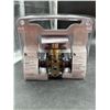 Image 2 : Weiser Safe Lock Keyed Entry Door Knob Set