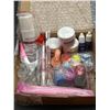 Image 2 : Coscelia Acrylic Nail Kit With 9 Colors And Accessories for Nail Art DIY