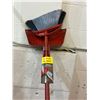 Image 3 : Vileda One Sweep Broom with Step-On Dustpan