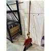 Image 2 : Vileda One Sweep Broom with Step-On Dustpan
