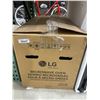Image 2 : LG LMV1751ST Over-The-Range Microwave Oven with 1.7 Cu. Ft. Capacity and 900W Output