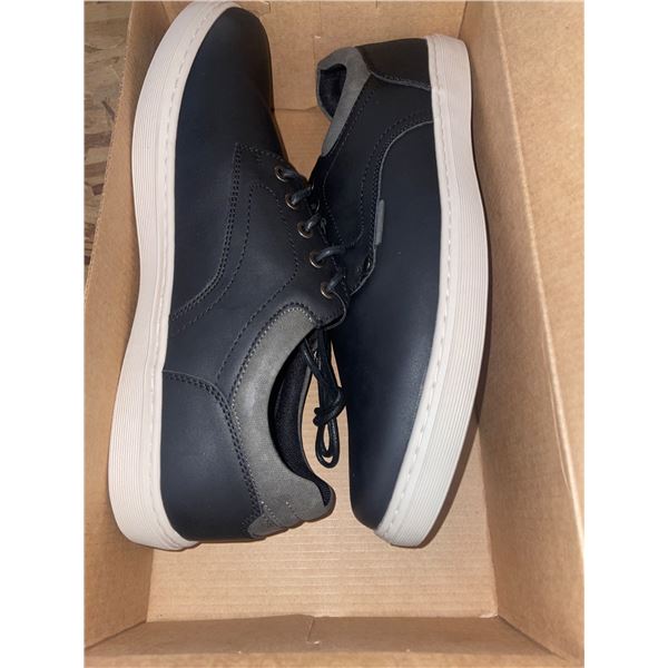 Menâ€™s Ortholite Black Shoes, Size 10