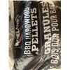 Image 2 : Kirkland Signature BBQ Hardwood Pellets, 18 kg (40 lb)