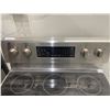 Image 3 : Samsung Electric Range With Glass Cooktop and Digital Display