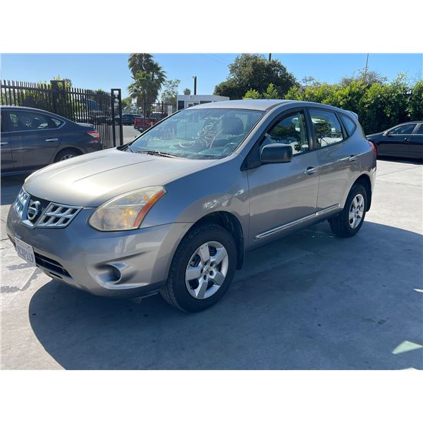 NISS ROGUE 2011 SALV T/DONATION