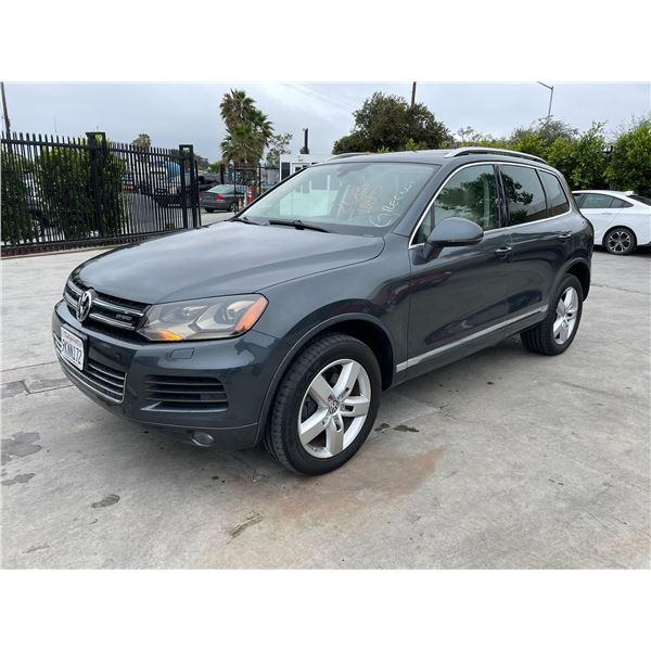 VOLK TOUAREG 2013 T-REPO 2 DAYS