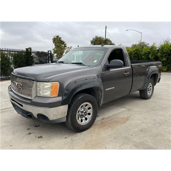 GMC SIERRA 2010 O/S TITLE 2 DAYS