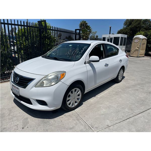 NISS VERSA 2014 T-SMOG