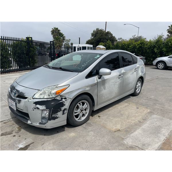 TOYT PRIUS 2011 SALVAGED TITLE