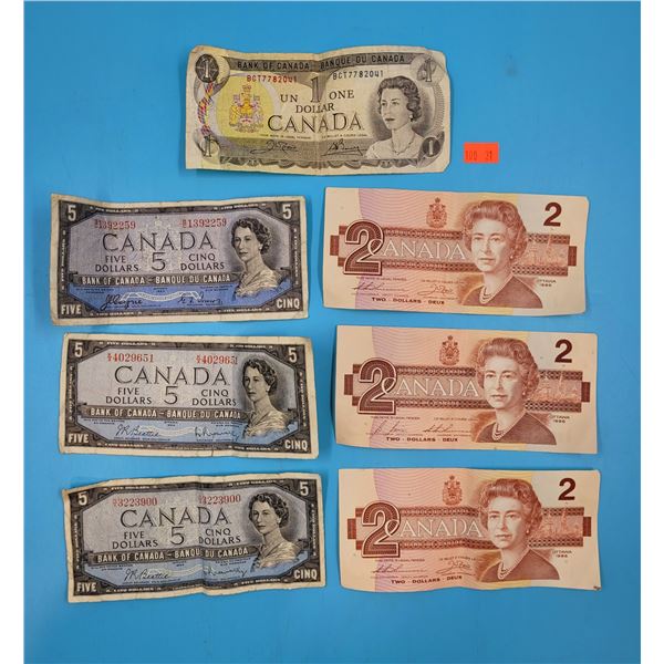 Lot Of VTG Canadian Bills Including 1954 Bank Of Canada $5 Bills