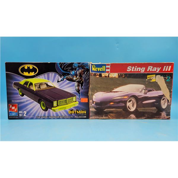 Unbuilt Joker Goon Car/Gotham Police Car 1:25 Model Kit & Sting Ray III 1:25 Model Kit