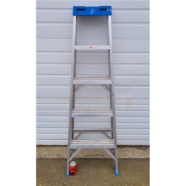 Light-Duty Aluminum Ladder