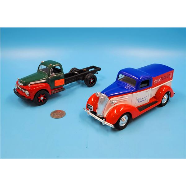 '51 Ford Truck & '37 Chevrolet Truck Diecast Models