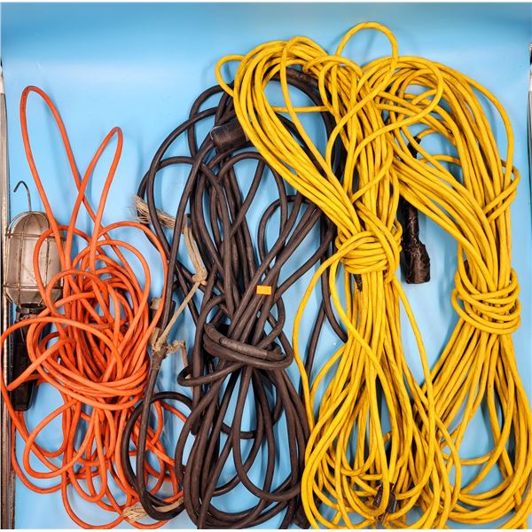 Lot Of Extension Cords & Worklight