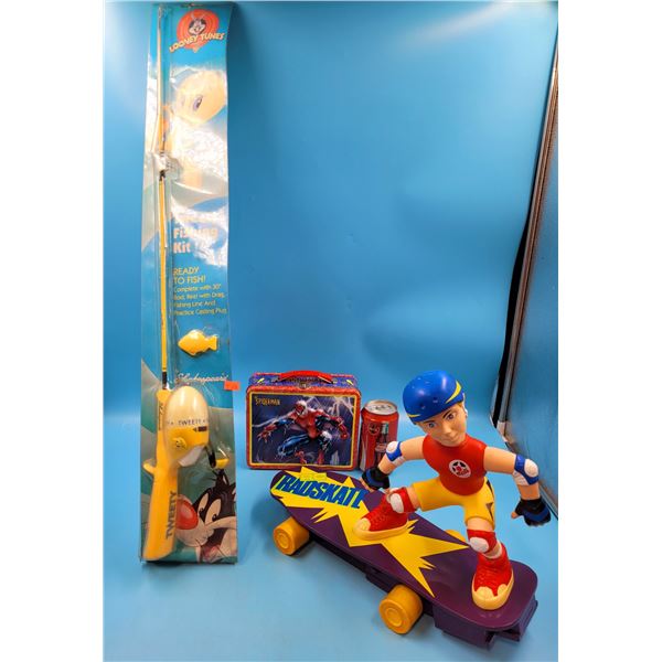 VTG 1987 Matchbox RC Radstake Skateboard/Figurine, Spider-Man Lunch Box & Looney Tunes Fishing Rod