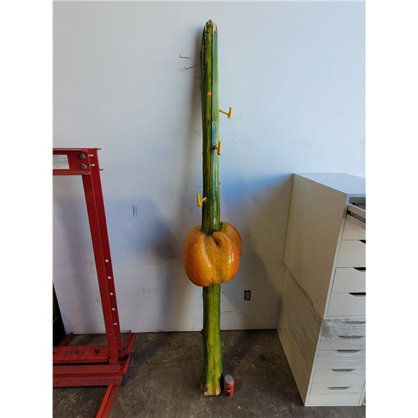 Wall-Mounted Arts & Crafts Pumpkin Coat Rack