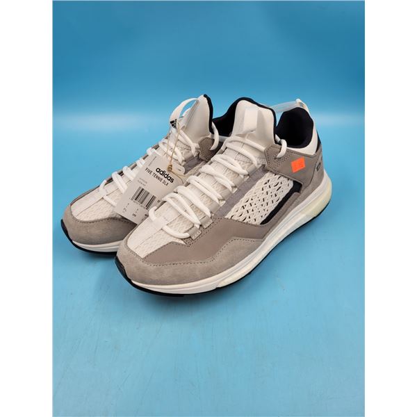 New Pair Of Adidas Five Tennie Shoes Size 7 1/2