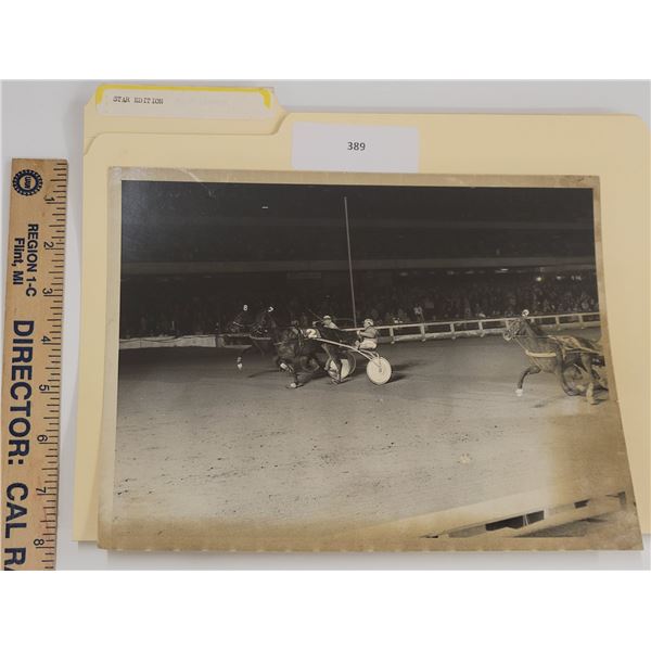 Harness Racing, Featuring Horse Star Edition, Roosevelt Raceway, 1 Photo