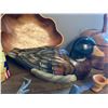 Image 2 : Ritz tin, sky flakes crackers, solid wooden dishes/lidcrib board, mallard duck decoy solid wood - no