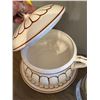 Image 2 : Large beige brown Soup Pot with Plate Holder & Cracker Barrel AgkassnJar with lid